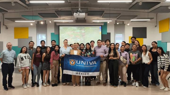 UNIVA La Piedad explora Panamá  como nodo estratégico global