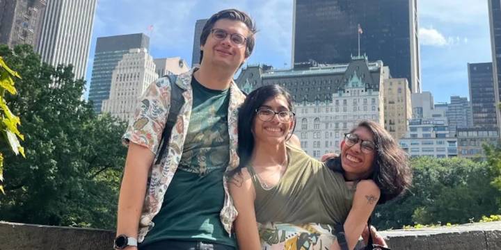 El marido de una de las siamesas Andrade habló de su matrimonio: “La gente está obsesionada con el sexo”