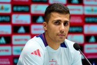 Rodri ve su sucesor al Balón de Oro entre Dembélé y Vitinha
