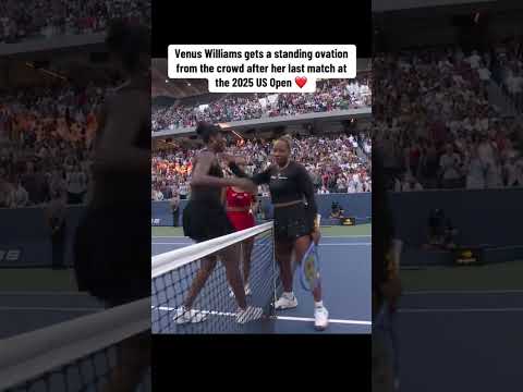 Venus Williams got a standing ovation ❤️