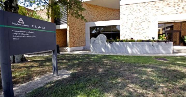Police say no sign of foul play after Black student found hanging from tree