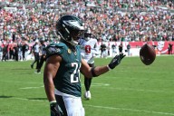 Eagles’ Nick Sirianni excited about new tush-push twists: ‘People and fans like the play’