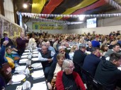 Multitudinaria celebración de la “Riwwel Kuchen” en Perú