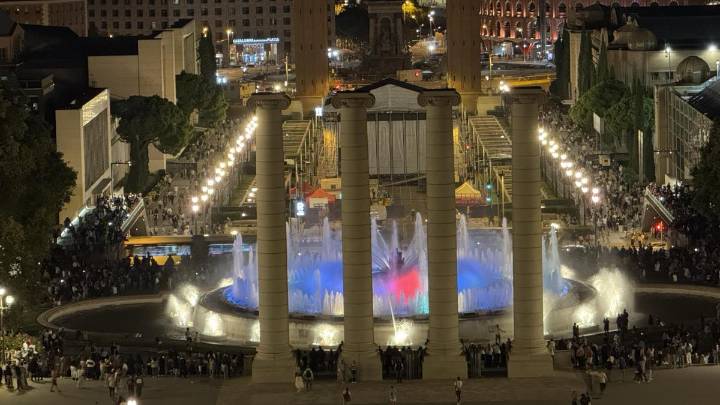 Barcelona recupera el espectáculo de las Fonts de Montjuïc tras la larga pausa de la sequía