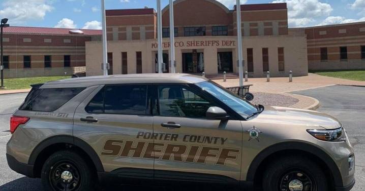 Officials ask public to avoid area of 'serious' crash