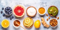 Los cinco nutrientes clave para un envejecimiento saludable después de los 60, según nutricionistas