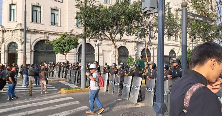 'Generación Z': CNDDHH rechaza violencia contra manifestantes en movilización de Cercado de Lima