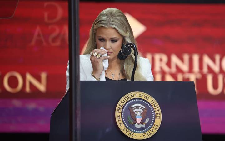 Charlie Kirk memorial fills Arizona stadium, draws President Trump and huge throng of mourners