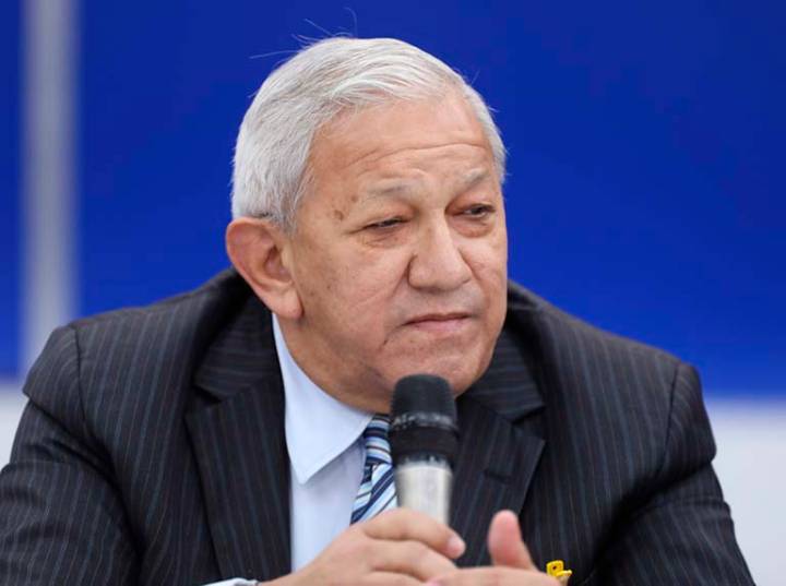 Bernabé Gutiérrez llama a la defensa “ante cualquier cobardía de Trump”