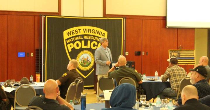 West Virginia officers address PTSD, suicide during ‘Behind the Badge’ seminar