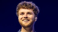 Alex Warren Wasn’t Initially ‘Obsessed’ With His Hit Song ‘Ordinary’