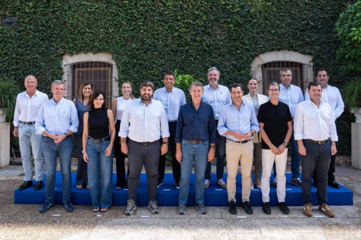 Carlos Mazón asiste al encuentro entre Alberto Núñez Feijóo y presidentes autonómicos