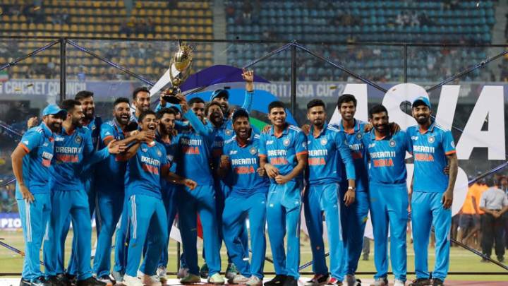 India celebrate Asia Cup win without trophy on stage in Dubai