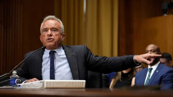 RFK Jr. vaccine panel advises restricting MMRV shot
