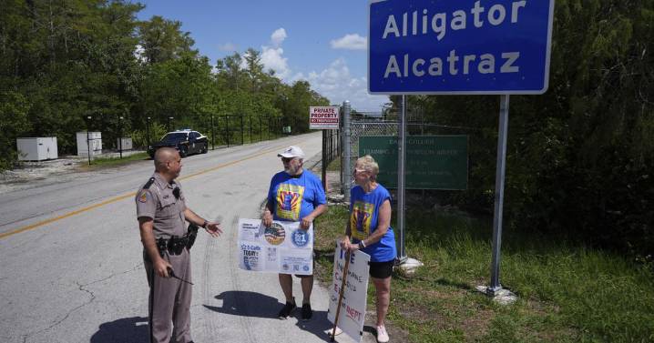 Appeals court panel stops order to wind down operations at 'Alligator Alcatraz'