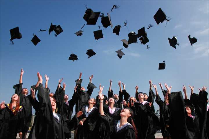 Fulton County Schools Hits Record 91.9% Graduation Rate