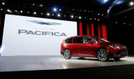 NHTSA opens probe into 287,000 Chrysler minivans over steering issues