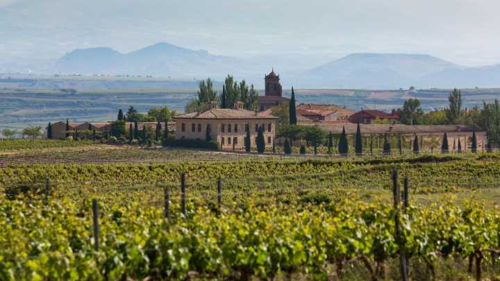 Roberto recibe un regalo familiar con 17 años y lo convierte en su forma de vida en una pequeña aldea de La Rioja
