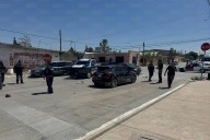 Unidad de la Policía Municipal choca contra dos vehículos