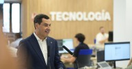 Moreno da luz verde en Granada a la Ley Activa para fomentar la innovación con las universidades