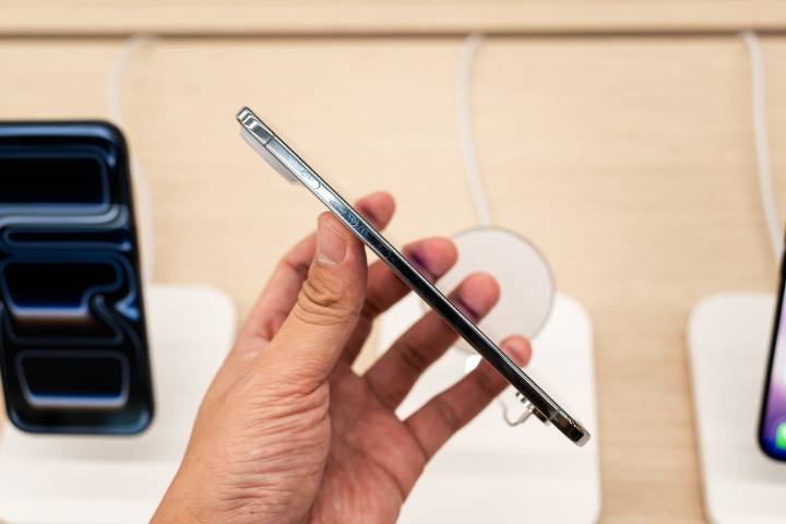 ¿El plegable más fino? Rumores sitúan al iPhone Fold en la cima
