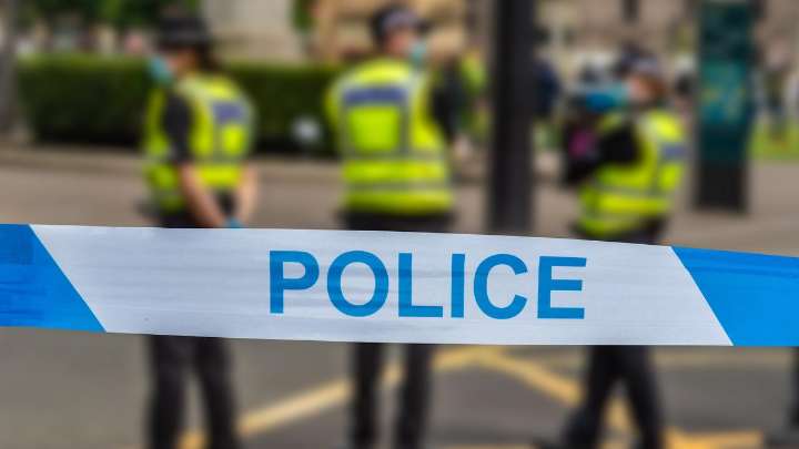 The Stanley Arms: Horror as man runs into Huyton pub with hand ‘cut clean off’ after 18th birthday party