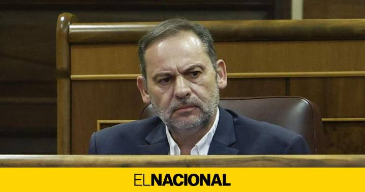 El juez separa el caso de las comisiones de Cerdán de las mascarillas para enviar a Ábalos a juicio