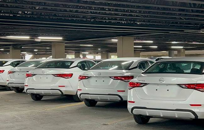 Diputado de NL estrena auto del Congreso y solo le dura un día; le ‘truena’ motor por lluvias