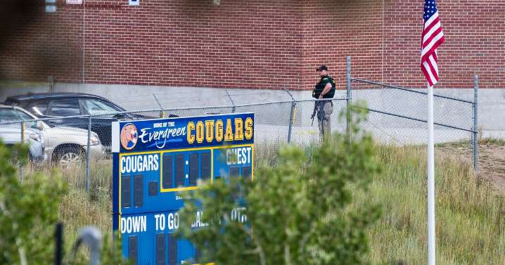 Shooter fired 20 rounds at Evergreen High School within 9 minutes, Colorado sheriff's office says