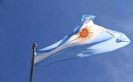 Pobreza en Argentina baja y se sitúa en 31.6% en primer semestre del 2025