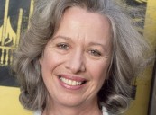 'Alice' actress Polly Holliday dies at 88