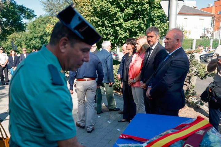 Madrid recuerda a las víctimas del atentado terrorista en la Plaza de la República Argentina 40 años después