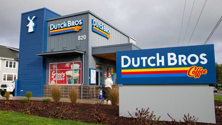 Dutch Bros opens new store in Illinois. An Urbana location is next