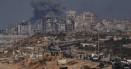 Israeli strikes in Gaza despite international pressure