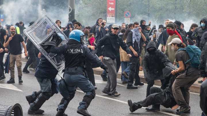 Disturbios y bloqueos en Italia en una huelga contra la guerra de Gaza