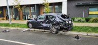 Several vehicles damaged after pickup loses control on Nanaimo’s Third Street