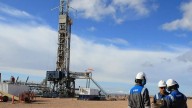 YPF marca un récord en Vaca Muerta: completó un pozo de más de 8.200 metros