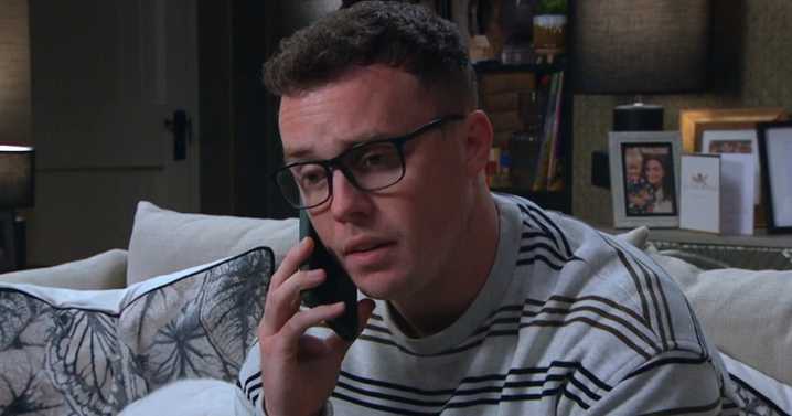 ITV Emmerdale fans figure out why Vinny's lawyer looks so familiar