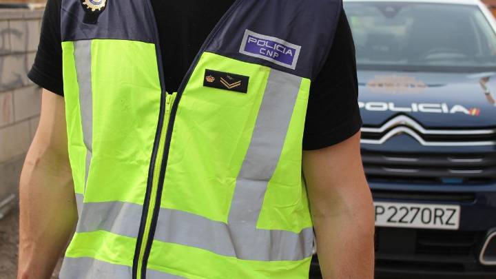 Detenidas tres personas por emplear a ciudadanos en situación irregular en Sagunt