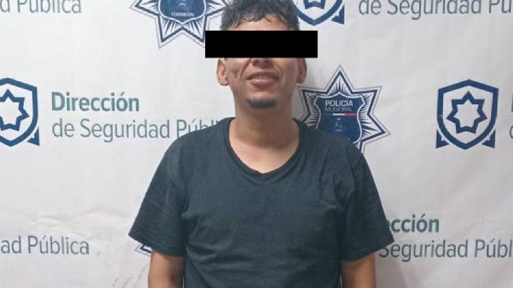 Detienen en Torreón un hombre armado, vinculado con asalto a mano armada en una tienda de conveniencia