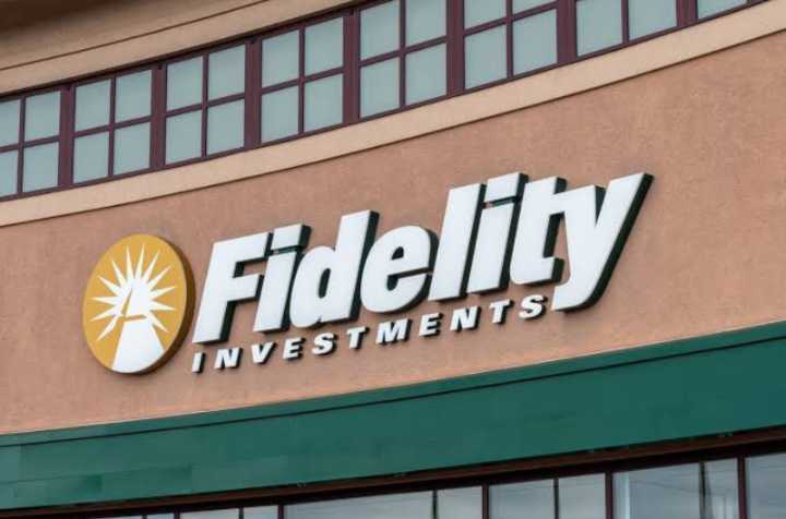 Abigail y Edward Johnson lideran la lista de millonarios de Forbes en Massachusetts