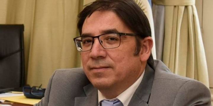 Alejandro Álvarez habló sobre el rechazo a los vetos en el Congreso: “Es coherente que voten cosas irresponsables”