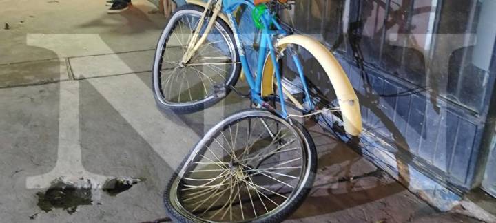 TRATÓ DE CRUZAR EN SU BICICLETA Y FUE ATROPELLADO POR UN RUTA 2