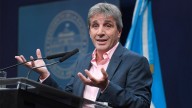 El Gobierno modifica otra vez el presupuesto 2025 para el pago de las deudas, PAMI, Aysa y Belgrano Cargas