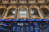 Bolsa europea sube pese a preocupación por cierre del gobierno de EE. UU.