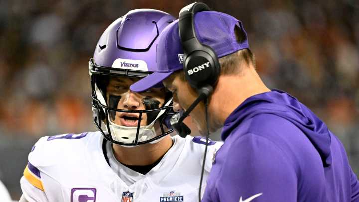 Vikings spoil Ben Johnson's Bears debut on 'MNF'