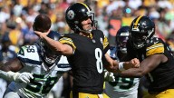 Aaron Rodgers passes Brett Favre on all