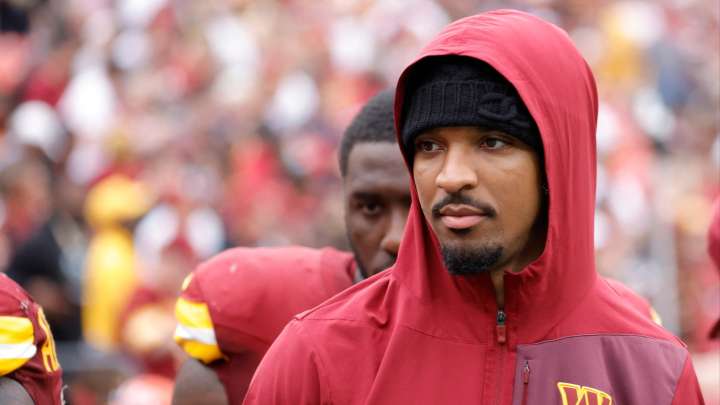 Jayden Daniels injury update with Washington Commanders star QB battling knee injury