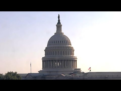 Congress goes on recess without deal to avert government shutdown