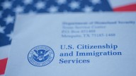 USCIS lanza trámite más simplificado para trabajadores rurales temporales